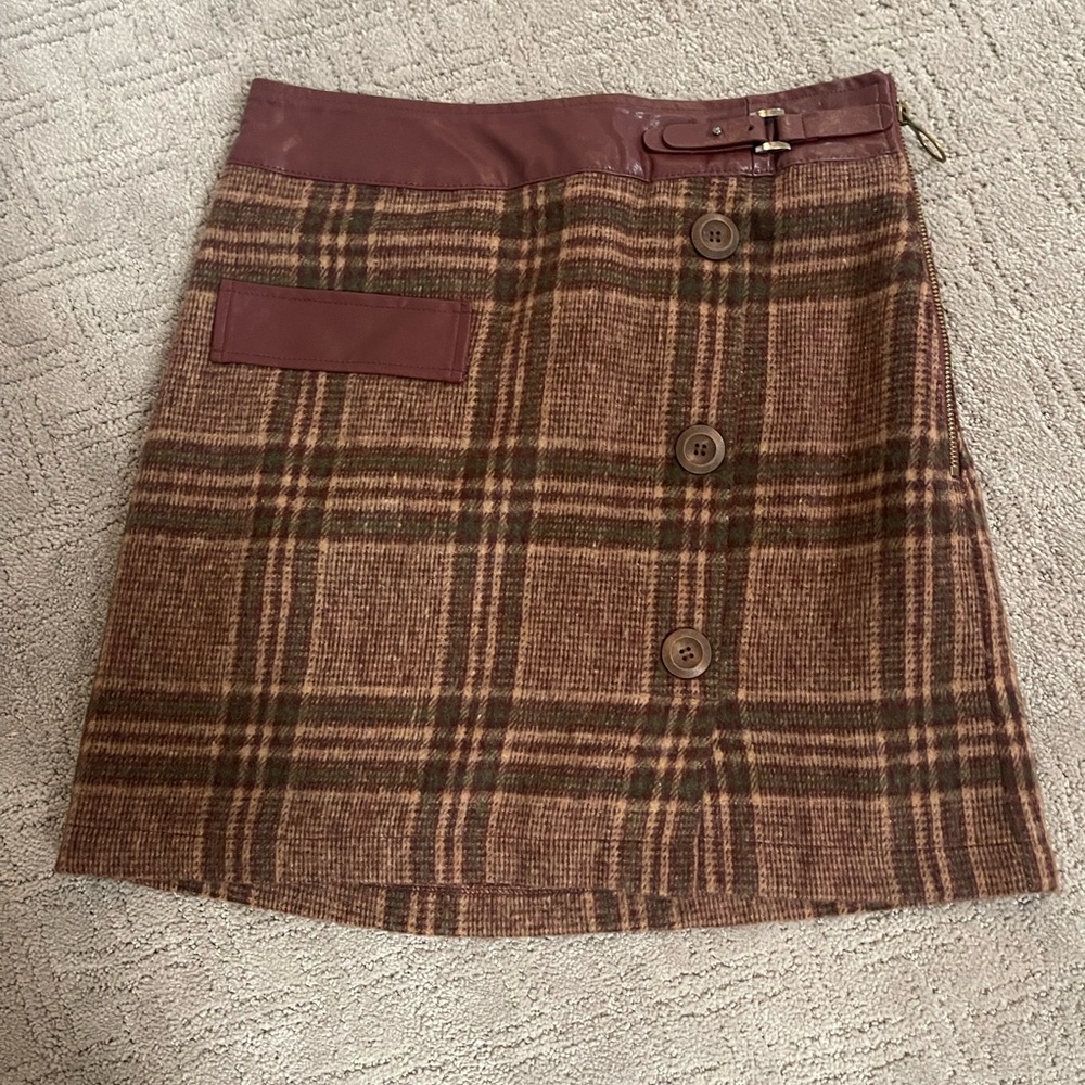 NWT Women’s Moon River Plaid Skirt